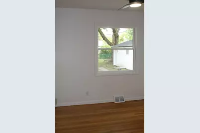 1011 Plaza Drive, Joliet, IL 60435 - Photo 14