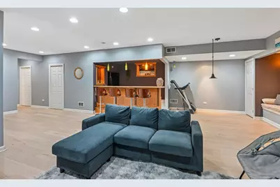 343 Arbor Glen Boulevard, Schaumburg, IL 60195 - Photo 32