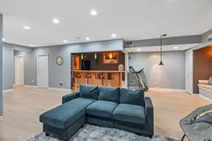 343 Arbor Glen Blvd, Schaumburg, IL 60195 - Photo 32