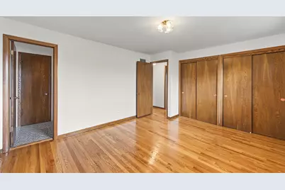 4700 N Chester Avenue, Chicago, IL 60656 - Photo 8