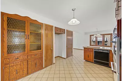 4700 N Chester Avenue, Chicago, IL 60656 - Photo 6