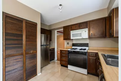 737 Brian Avenue, Schaumburg, IL 60194 - Photo 10