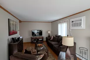 6025 W 64th Pl, Chicago, IL 60638 - Photo 4