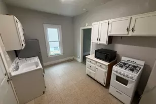 773 E New York St, Aurora, IL 60505 - Photo 2