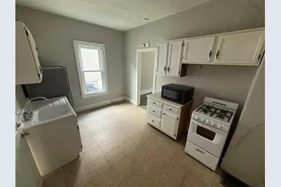 773 E New York Street #B, Aurora, IL 60505 - Photo 2