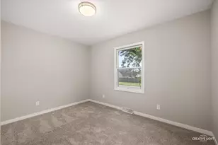 104 S Ashbury Ave, Bolingbrook, IL 60440 - Photo 10