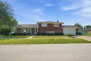 1103 E 166th Pl, South Holland, IL 60473 - Photo 1