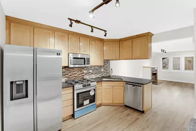 601 South Boulevard #E, Oak Park, IL 60302 - Photo 4