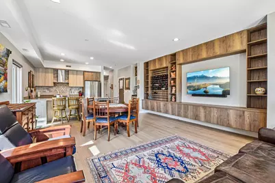 815 Laurel Avenue #106, Highland Park, IL 60035 - Photo 4
