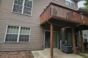 6 Grandview Ct, Algonquin, IL 60102 - Photo 2