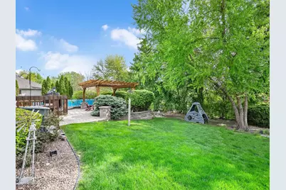 6451 Garfield Ridge Court, Burr Ridge, IL 60527 - Photo 38