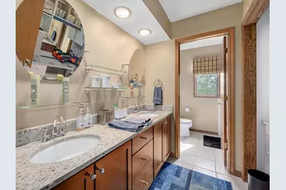 6451 Garfield Ridge Court, Burr Ridge, IL 60527 - Photo 26