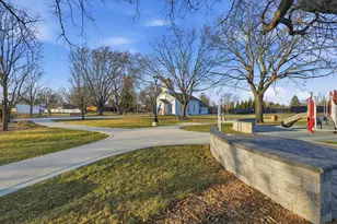 100 Deborah Ln, Wheeling, IL 60090 - Photo 24