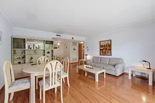 100 Deborah Ln, Wheeling, IL 60090 - Photo 8