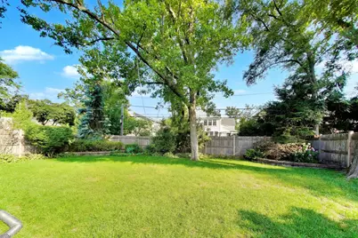 2240 Catherine Street, Northbrook, IL 60062 - Photo 28