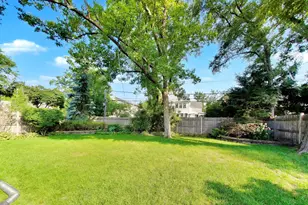 2240 Catherine St, Northbrook, IL 60062 - Photo 28