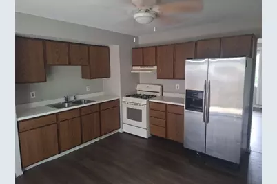 1952 Columbus Street, Ottawa, IL 61350 - Photo 2