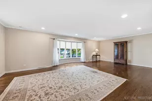524 Waubonsee Trail, Batavia, IL 60510 - Photo 6