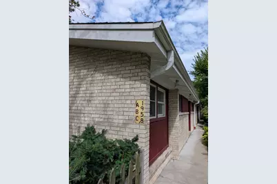 1958 W Morse Avenue #A, Chicago, IL 60626 - Photo 4