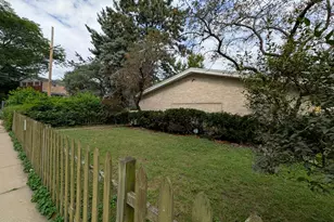 1958 W Morse Ave, Chicago, IL 60626 - Photo 1