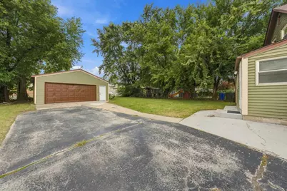 104 N Kinzie Street, Thornton, IL 60476 - Photo 36