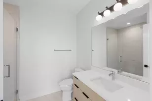 904 W Dakin St, Chicago, IL 60613 - Photo 16