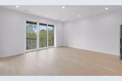 904 W Dakin Street #401, Chicago, IL 60613 - Photo 12