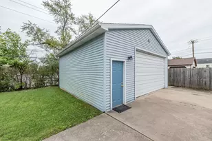 2205 Mohican Rd, Waukegan, IL 60087 - Photo 30