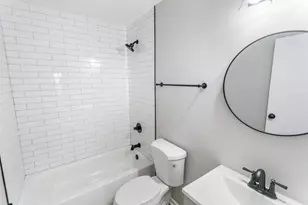 18200 Fountainbleau Dr, Hazel Crest, IL 60429 - Photo 14