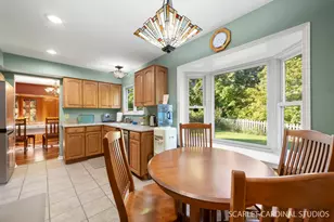 2S520 River Oaks Dr, Warrenville, IL 60555 - Photo 10