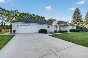 25053 W McMillin Dr, Channahon, IL 60410 - Photo 4