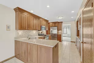 4734 N Maria Ct, Chicago, IL 60656 - Photo 12