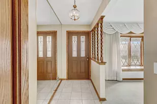 4734 N Maria Ct, Chicago, IL 60656 - Photo 8