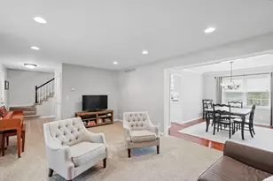 318 Gainesborough Ct, Monticello, IL 61856 - Photo 12