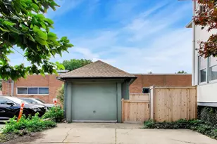 2611 Eastwood Ave, Evanston, IL 60201 - Photo 22