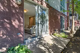 1741 W George St, Chicago, IL 60657 - Photo 24