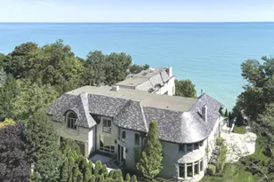 70 Harbor St, Glencoe, IL 60022 - Photo 2