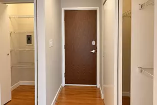3610 N Pine Grove Ave, Chicago, IL 60613 - Photo 8