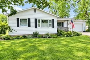 2893 E 777th Rd, Utica, IL 61373 - Photo 2