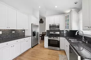 1613 Alamance Pl, Downers Grove, IL 60516 - Photo 6