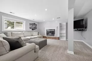 1613 Alamance Pl, Downers Grove, IL 60516 - Photo 8