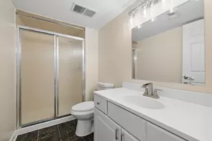 1613 Alamance Pl, Downers Grove, IL 60516 - Photo 16