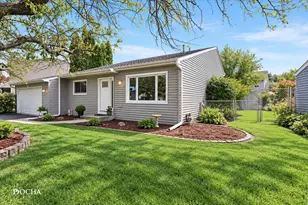 1132 Wishing Well Ln, Naperville, IL 60564 - Photo 2