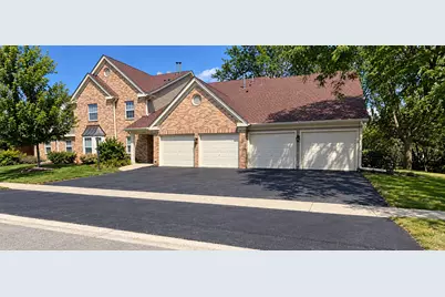2858 Meadow Lane #Z1, Schaumburg, IL 60193 - Photo 1