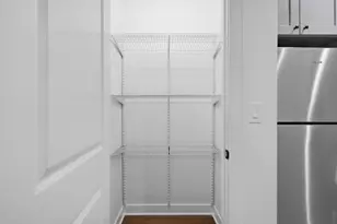 1431 W Howard St, Chicago, IL 60626 - Photo 14