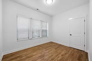 1431 W Howard St, Chicago, IL 60626 - Photo 10