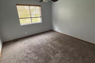 162 Village Creek Dr, Lake in the Hills, IL 60156 - Photo 14