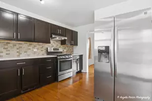 1124 Fulton Ave, Winthrop Harbor, IL 60096 - Photo 4