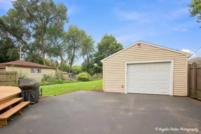 1124 Fulton Avenue, Winthrop Harbor, IL 60096 - Photo 28