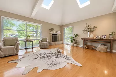426 Amherst Avenue, Des Plaines, IL 60016 - Photo 6